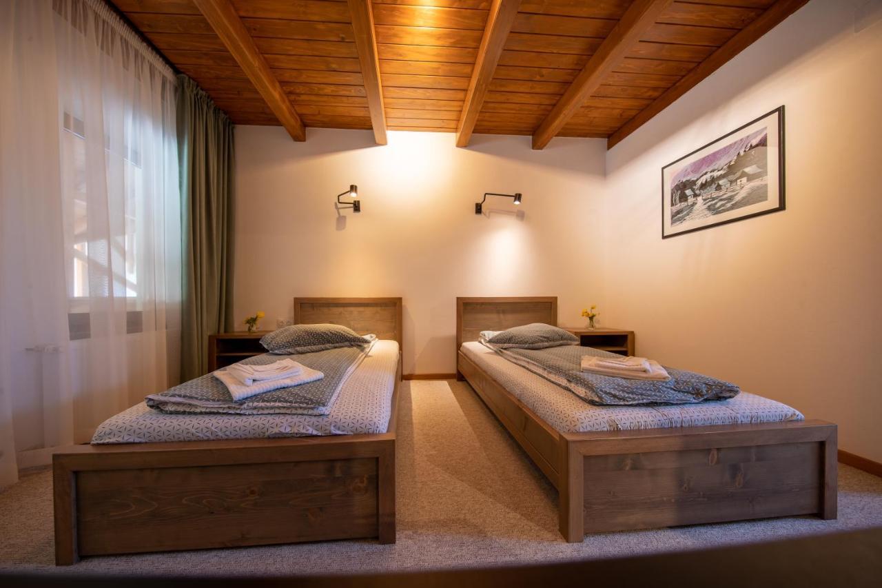 Castor Hotel Hargitafürdő Kültér fotó
